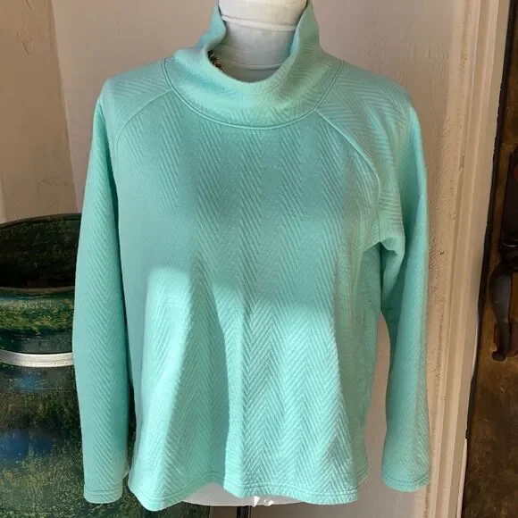 Mint green colored Textured tel gear pullover top with cowl neck size med - Picture 1 of 8